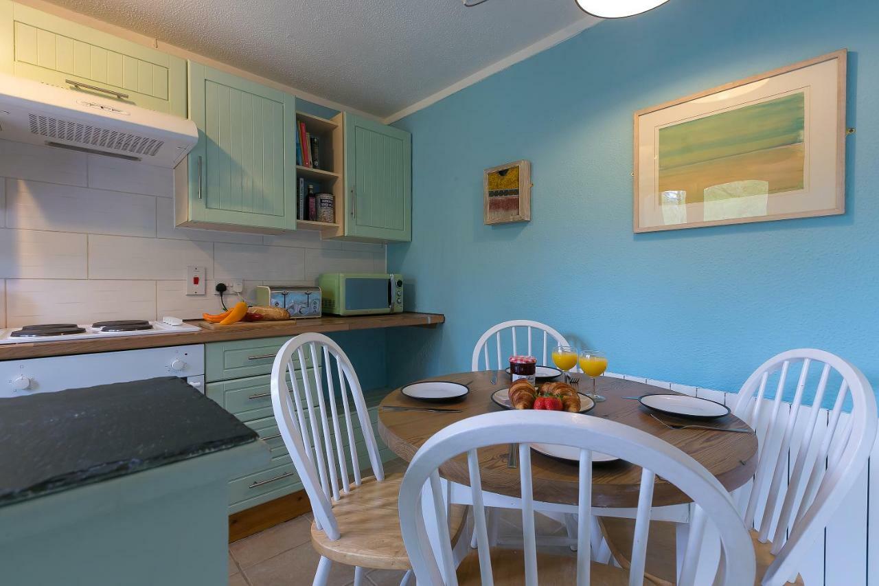 Cosy Woodland Home Uny Lelant ภายนอก รูปภาพ