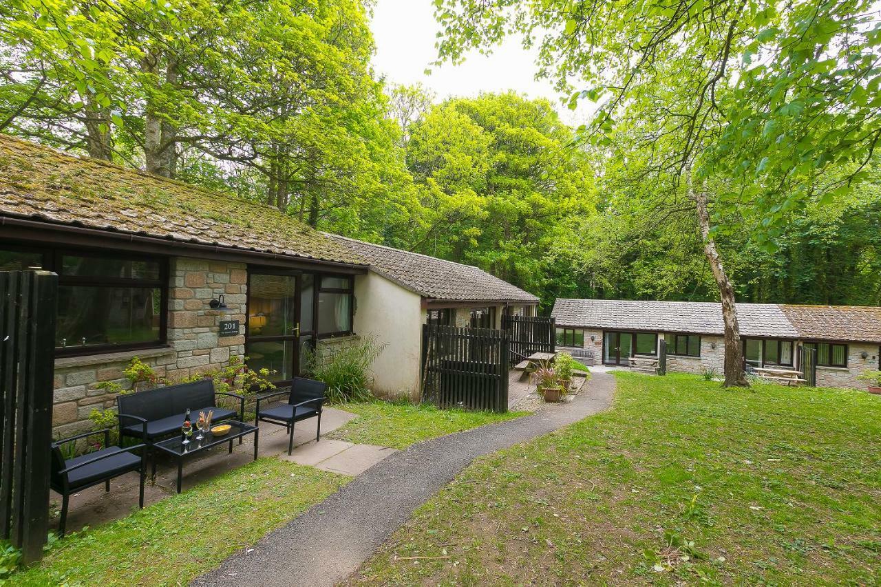 Cosy Woodland Home Uny Lelant ภายนอก รูปภาพ