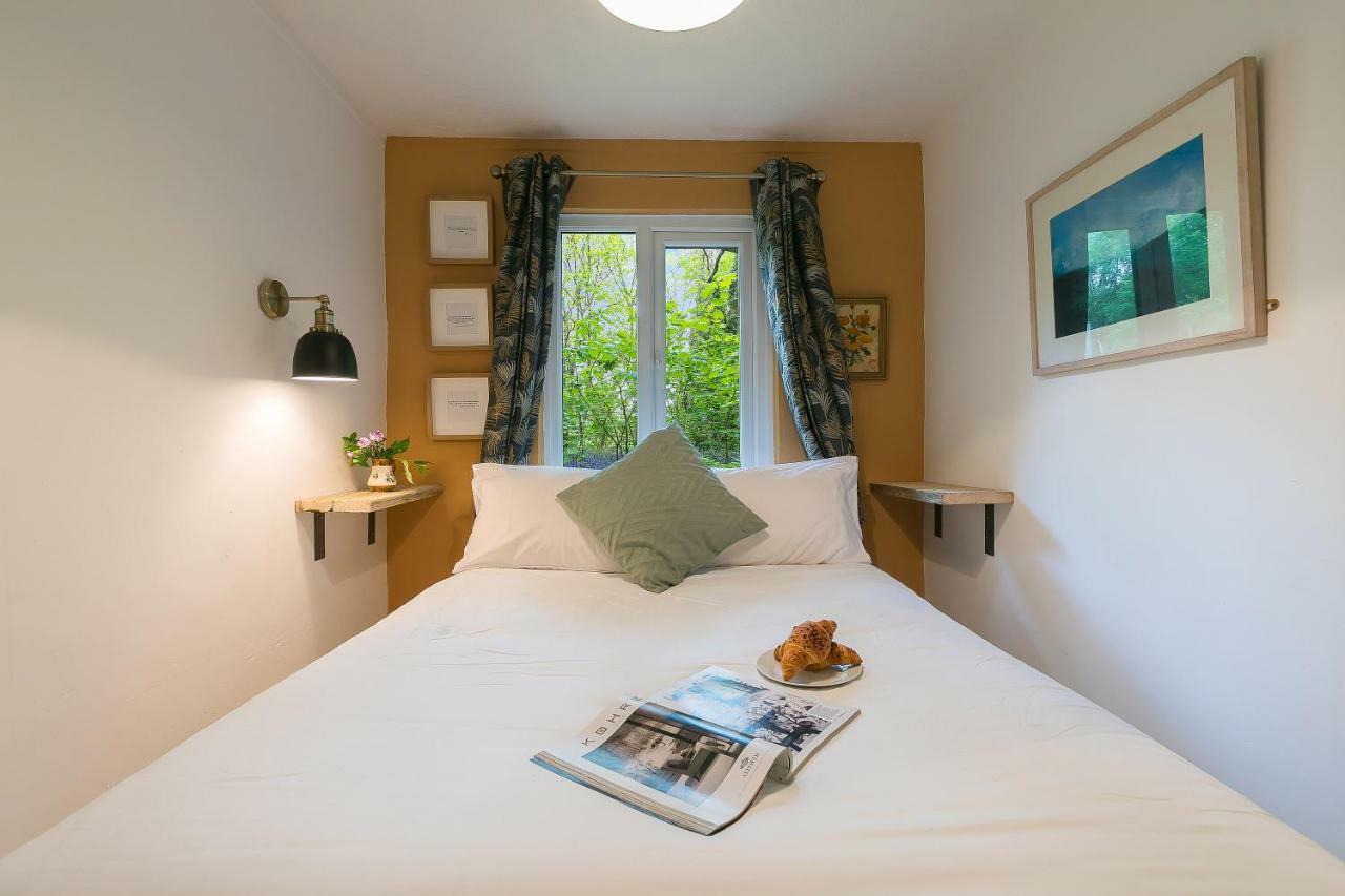 Cosy Woodland Home Uny Lelant ภายนอก รูปภาพ